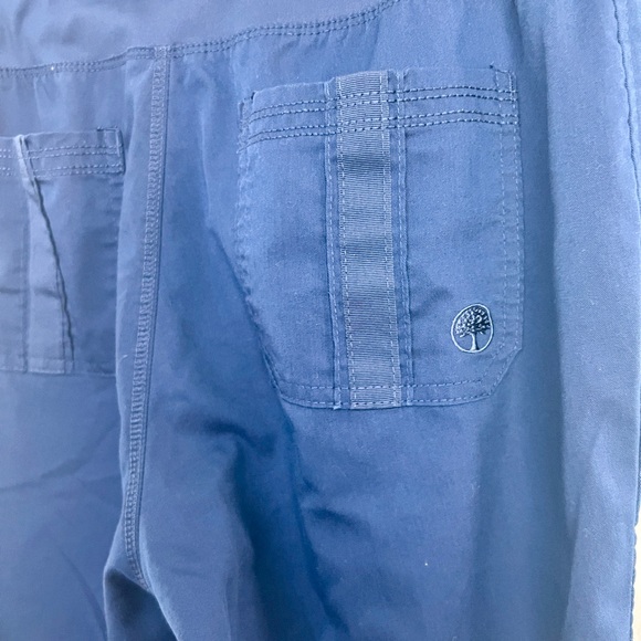 Healing Hands Cargo Scrub Pants in Caribbean Blue Size Small - Picture 7 of 10